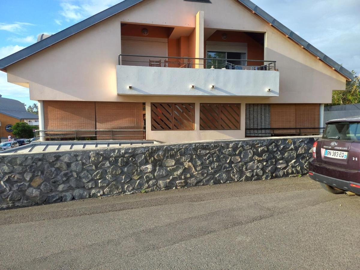 Bel Appartement Avec Terrasse Proche Des Plages Saint-Gilles-les Bains Exteriör bild