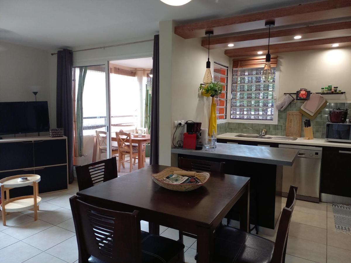 Bel Appartement Avec Terrasse Proche Des Plages Saint-Gilles-les Bains Exteriör bild